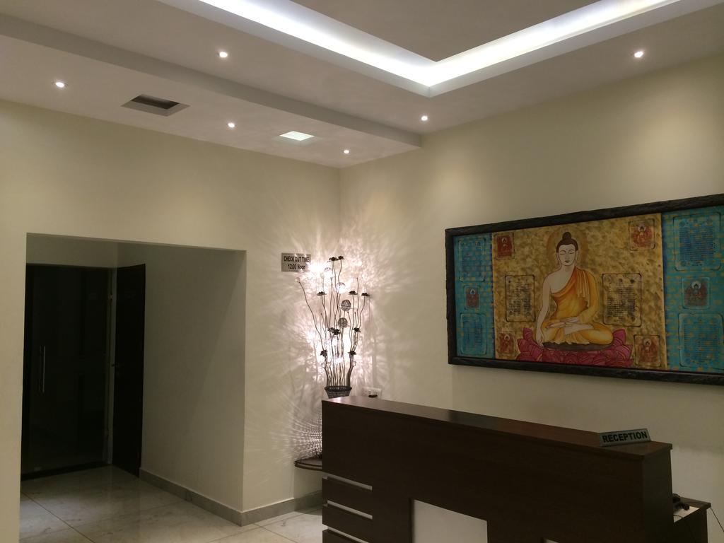 Haldwāni Hotel Surya מראה חיצוני תמונה